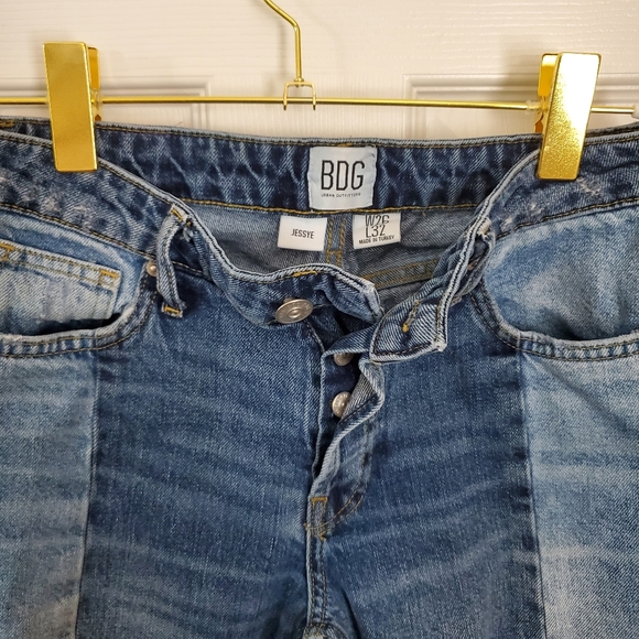 NWOT Urban Outfitters BDG Jessye Straight Leg Spliced Jeans - Picture 9 of 10